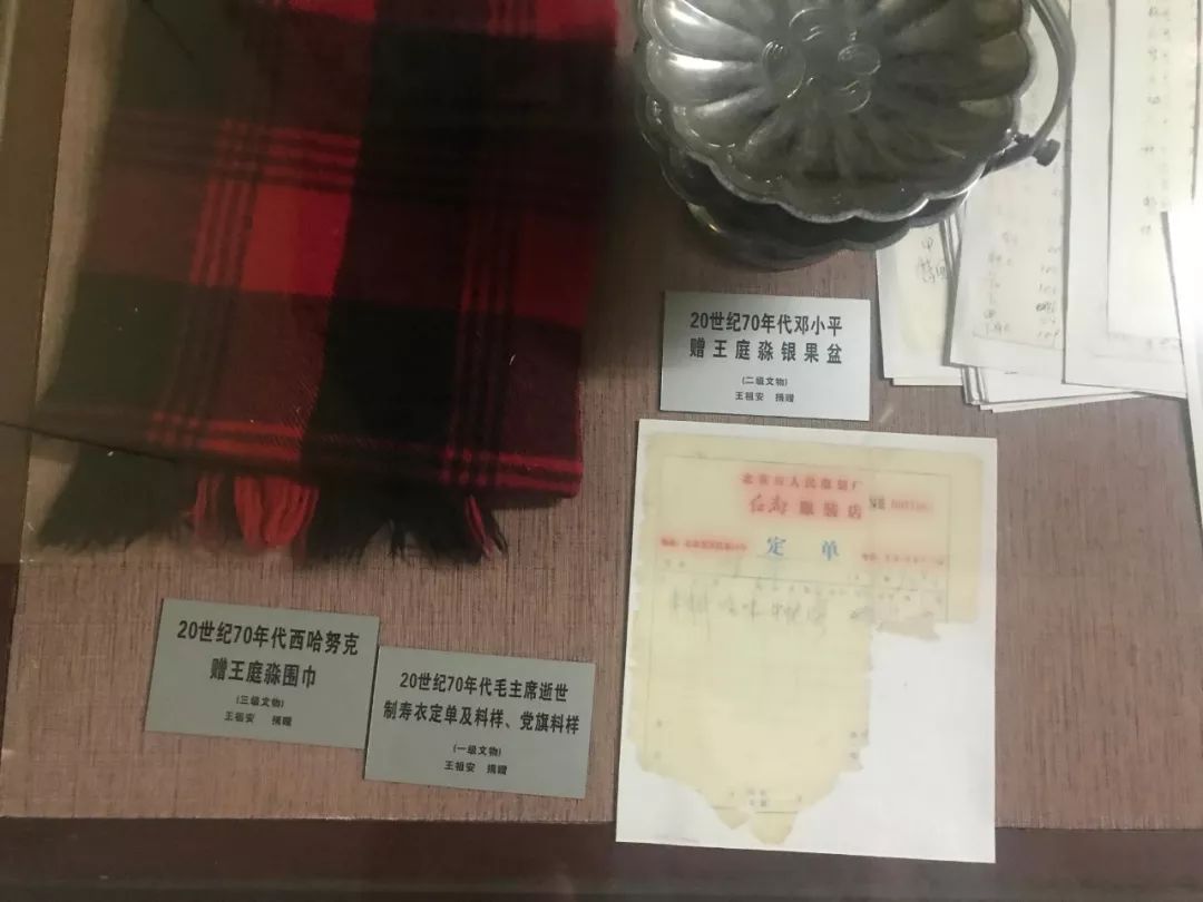 开办中国首家西服店，给毛*东泽**、周恩来做中山装，这个“裁缝”得多牛！