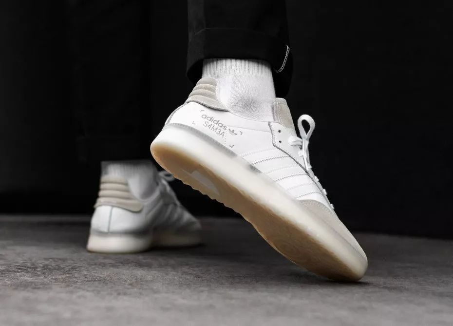 你为什么会买白色鞋？│《每周冷门球鞋大赏》