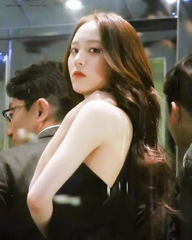 郑秀晶有颜值有腹肌,郑秀晶发福变胖为什么