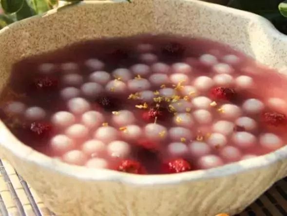 杨梅里面的虫子吃到肚子怎么办,杨梅有虫子怎么吃