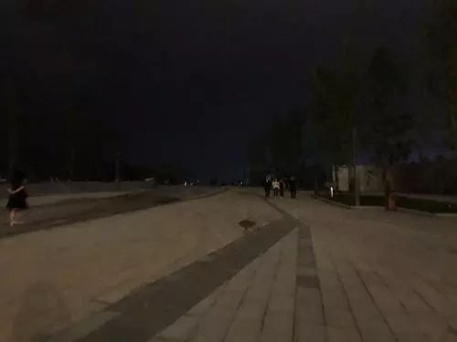 桑心！西外高大上的城市运动公园，一到晚上就…相关部门回复了