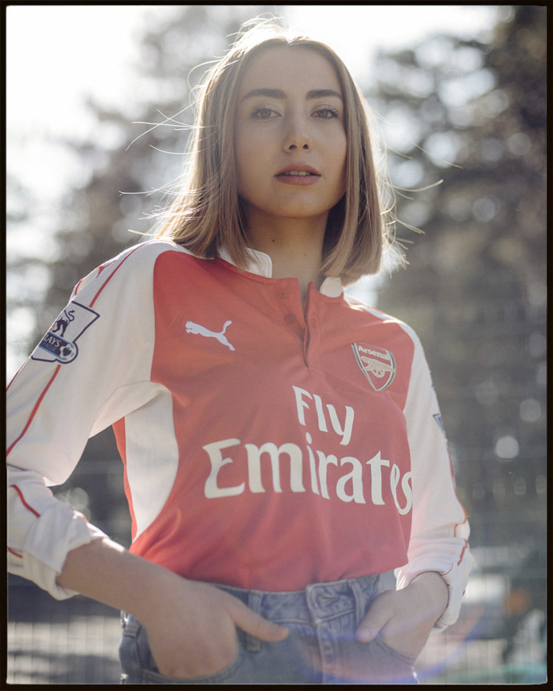 最经典好看的足球队服,美少女足球队服