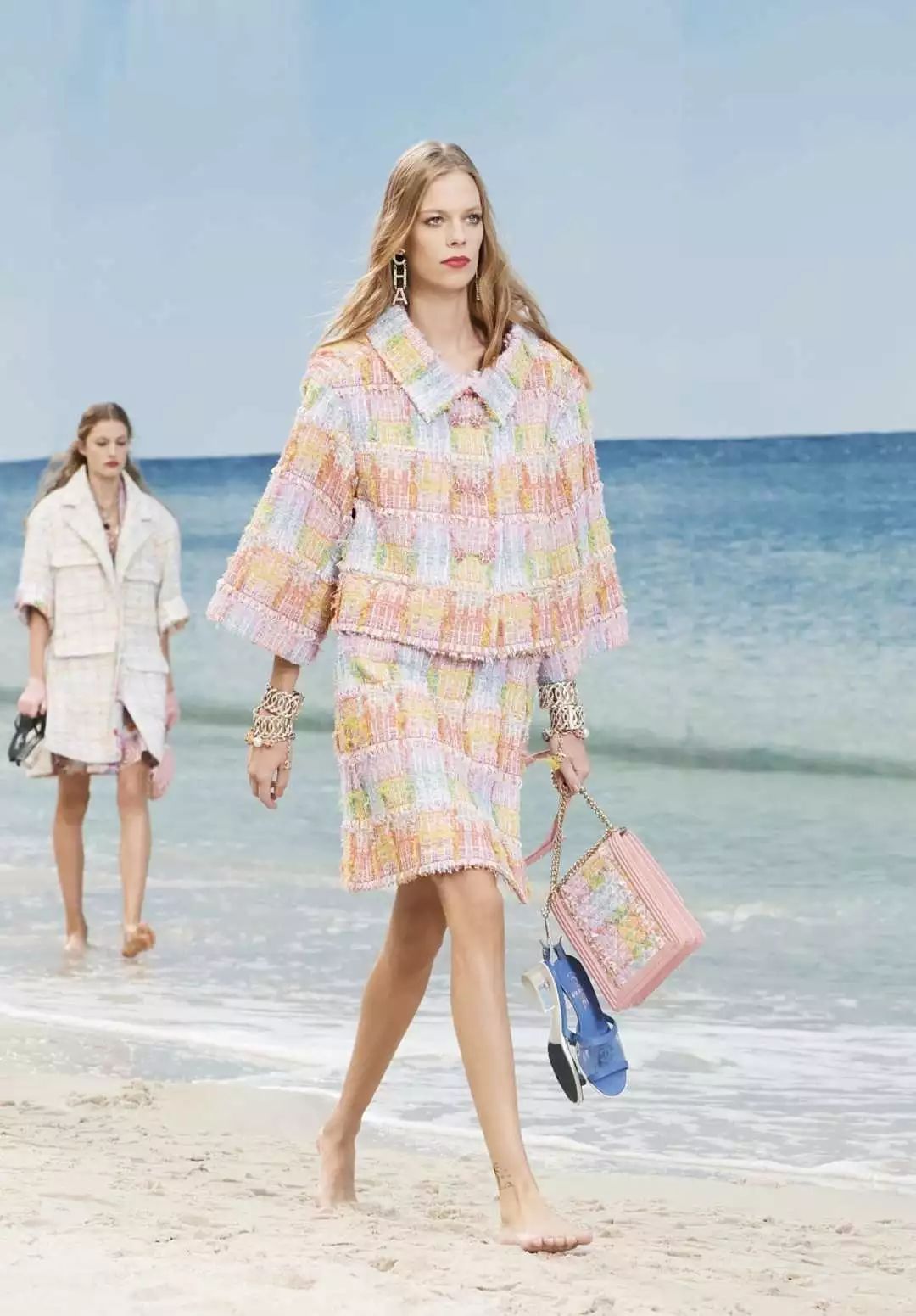 GUCCI、PRADA、LV...这些包包才应该是每个女生奋斗的目标