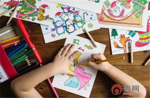 智“绘”童心“玩”美童年——青岛市市南区实验幼儿园“庆六一”幼儿创意美术画展之美术活动公益课堂纪实