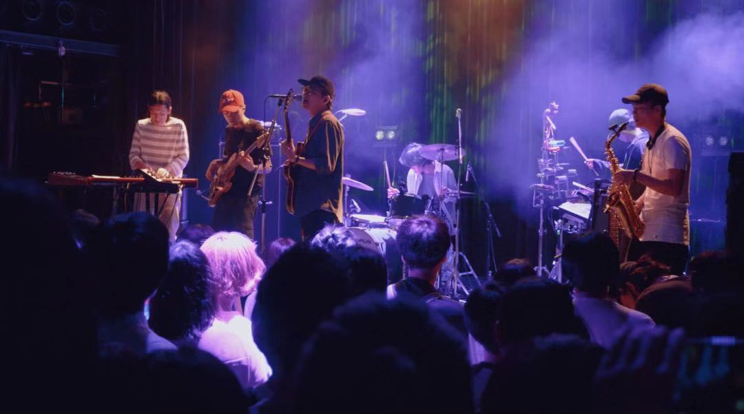 乐队的春天funk,乐队的春天小说