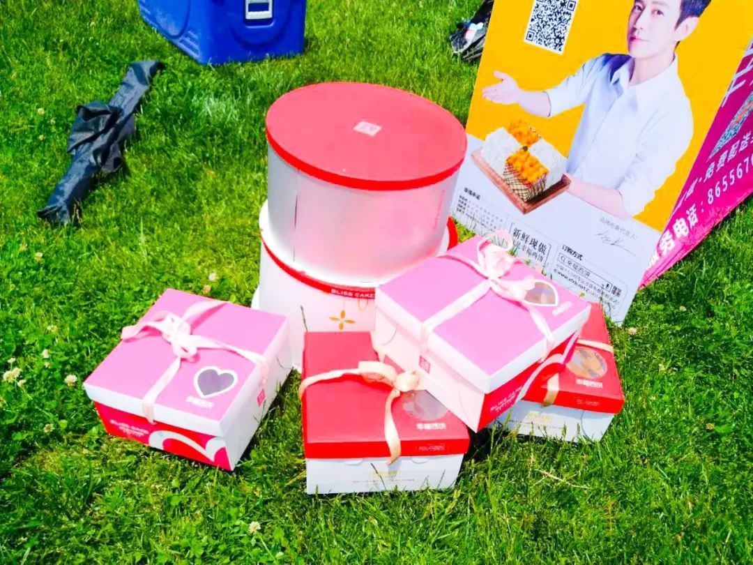 久等啦!看看有没有你家小宝贝的照片,六一大回顾,活动嗨翻天