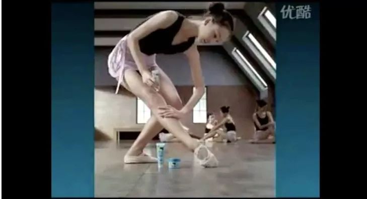 天鹅颈锁骨怎么练快速明显,天鹅颈的修炼方法视频