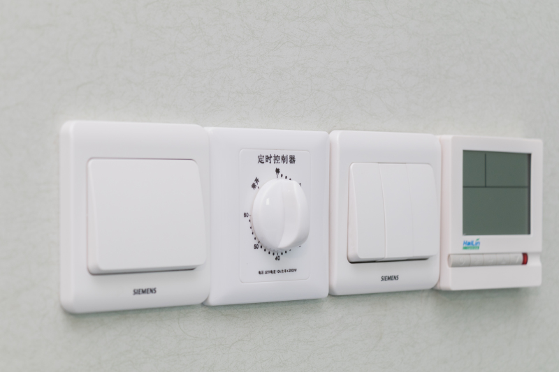 开关插座脏怎么打理,开关插座不小心弄上水了怎么办