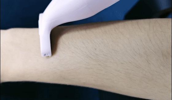 夏天出门穿衣服忘记穿裤子了,夏天到了穿毛裤