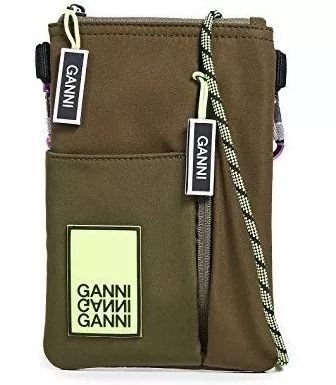 编辑部姐妹团讲解我的30套春夏灵魂穿搭