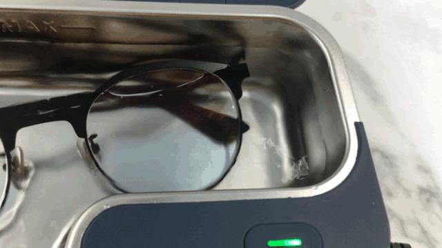 眼镜真正的清洁方式,眼镜总是脏脏的擦不干净