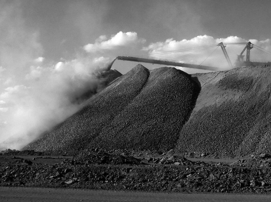 来自一线的*土稀**调查：美国为什么急了？