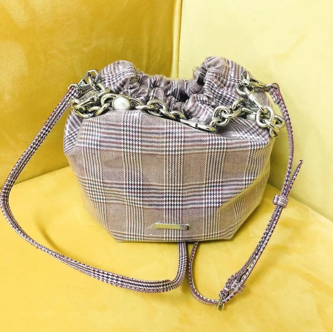 鏄庢槦鍚屾娑傞甫,娑傞甫鏄庢槦鍚屾