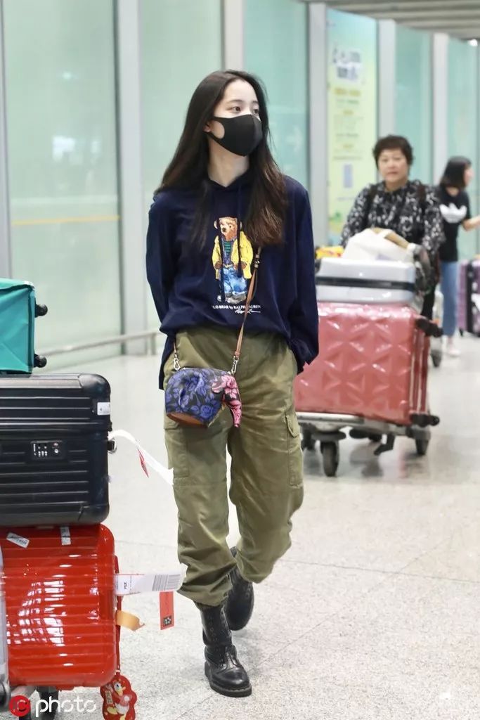 刘雯2019新包,今年流行的刘雯同款包