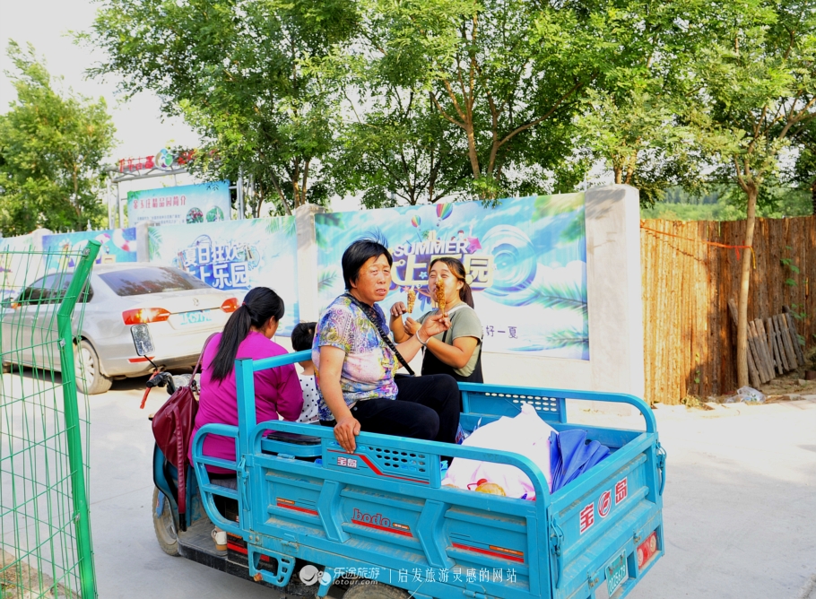 巨鹿县靠两果一花28年干了这么多大事