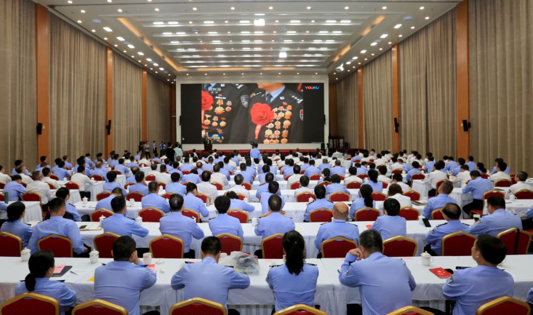 榜样的力量直抵心灵完整版,榜样的力量鼓舞人