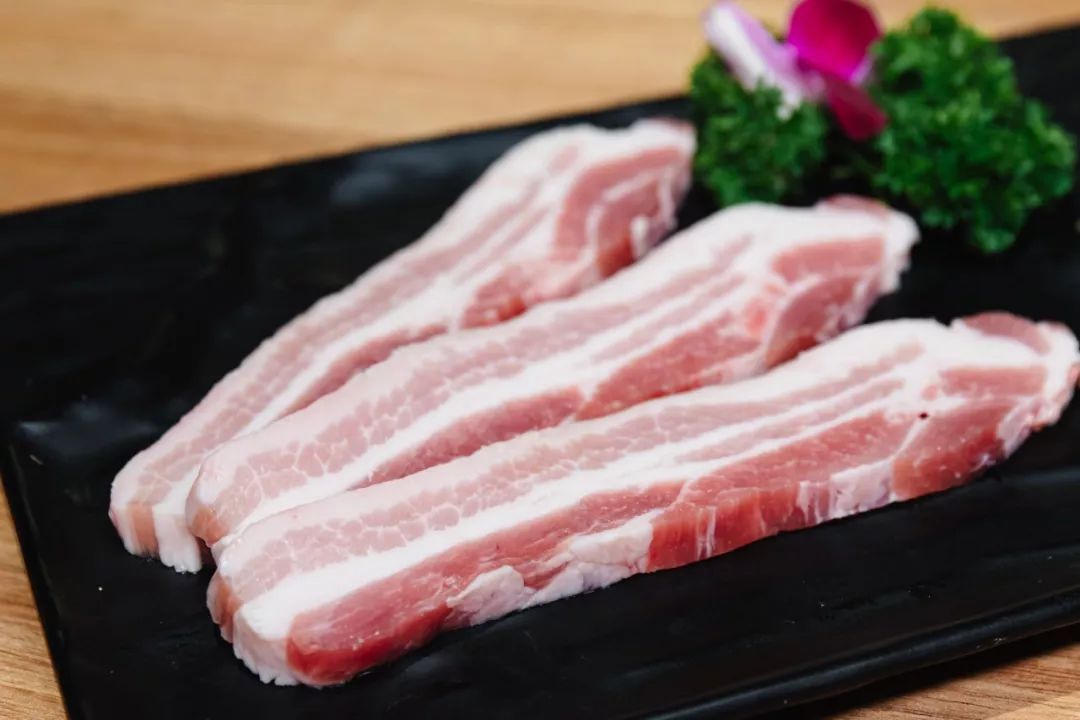 1折抢大家乐KTV欢唱卡？！更有花样美食指南，自助、烤肉全都有