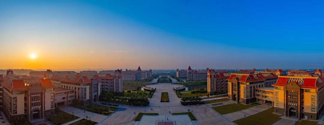 北部湾大学函授学费多少钱,北部湾大学国际经济与贸易学费