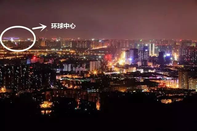 俯瞰成都全景的山,夜晚俯瞰成都全景的地方
