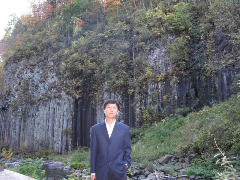 「原创·红雨读诗」松树明子