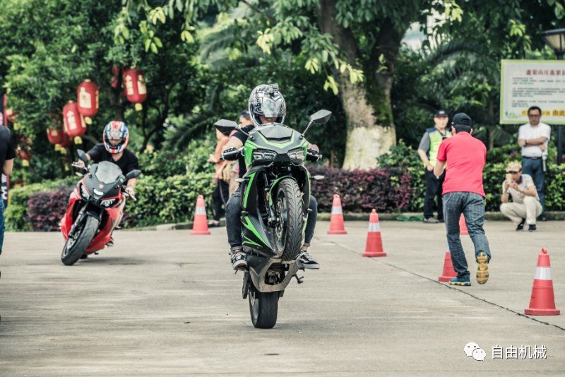 小小的山城,小小山城