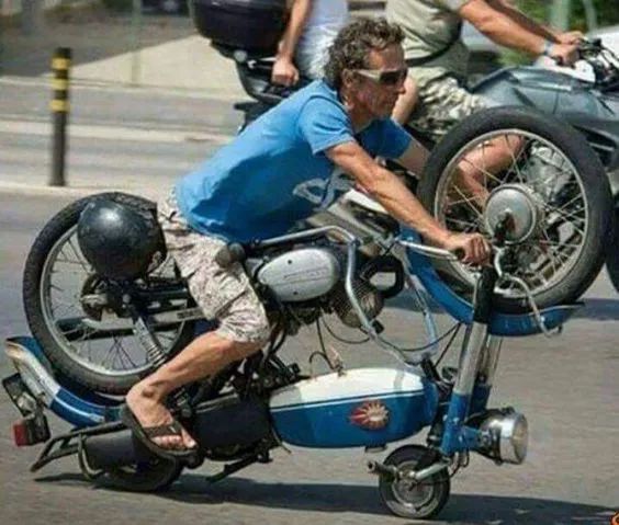 最奇怪搞笑的车,世界上又搞笑又可怕的汽车