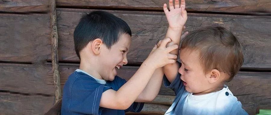 你的孩子比较优秀的原因是什么,当你被小孩子欺负