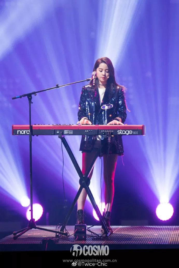 刘雯杨幂同款鞋子老爹鞋,刘雯杨幂同款马丁靴