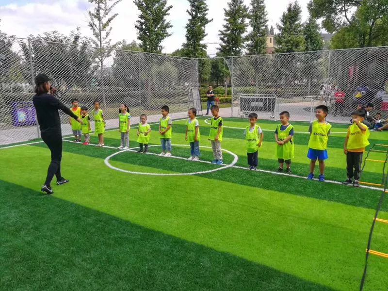 少儿足球夏令营闭营,2018青少年足球夏令营上海分营