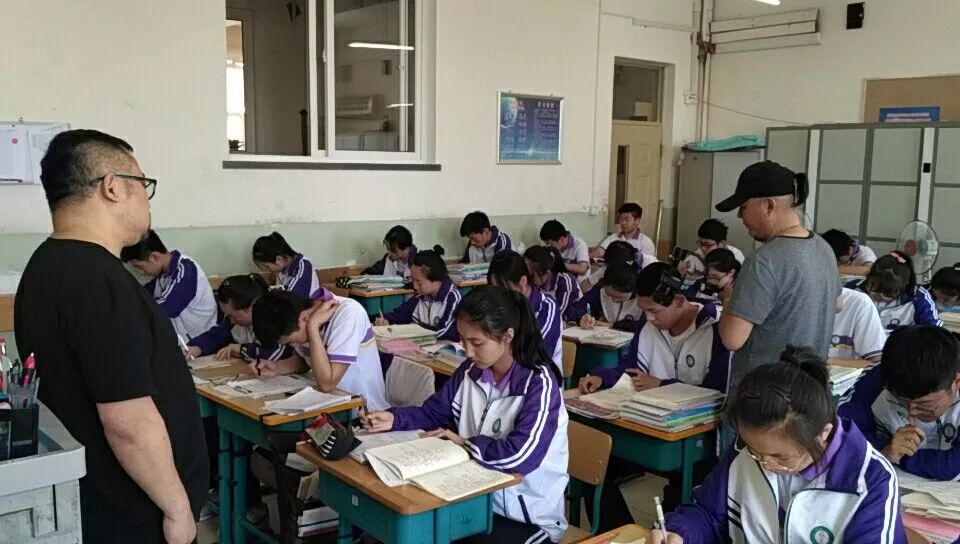 谁是晚报?这段8分钟短片刷爆沈阳人的朋友圈,看哭无数人