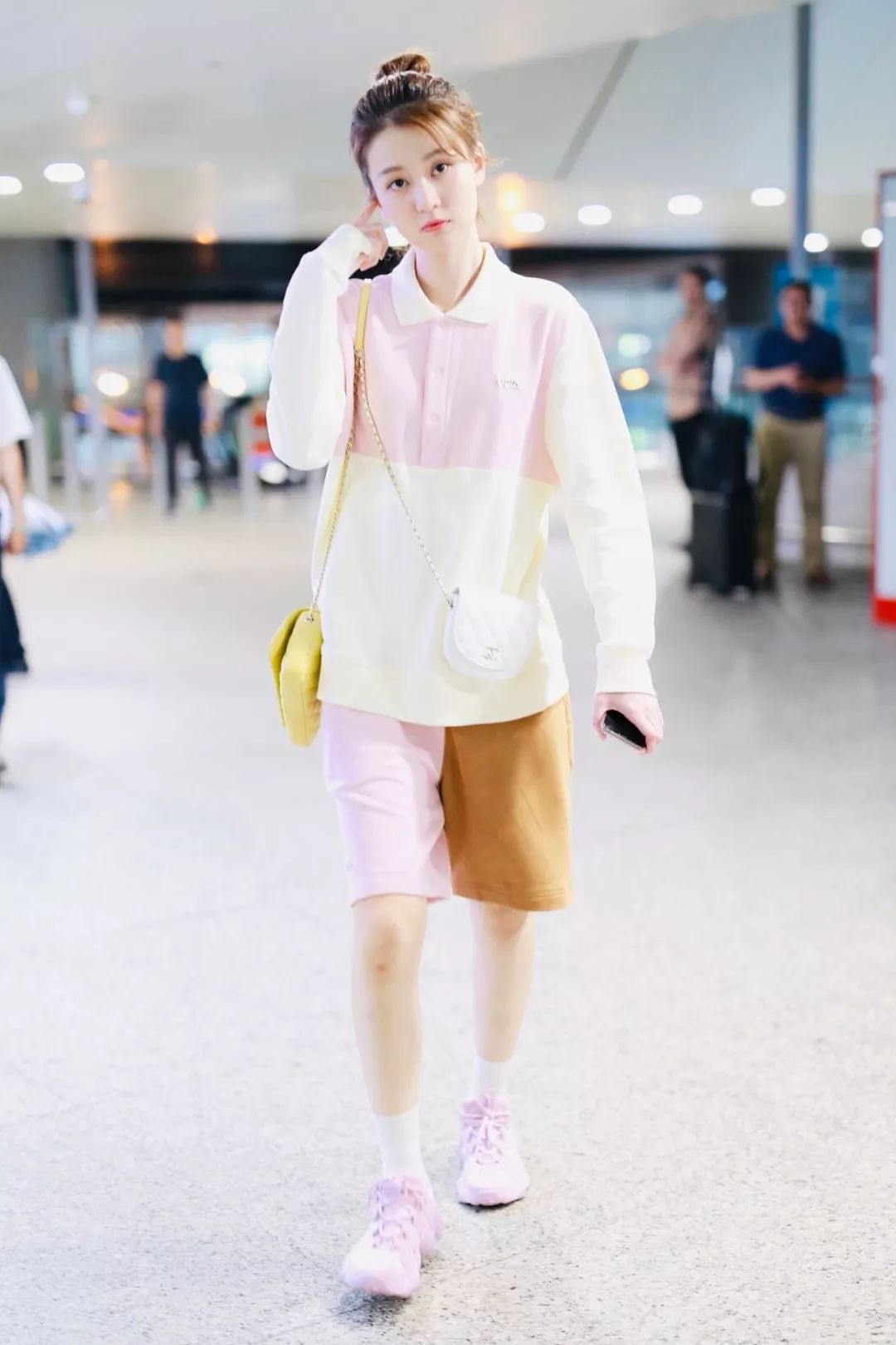 新百伦608冰淇淋色系,冰淇淋色系穿搭针织开衫