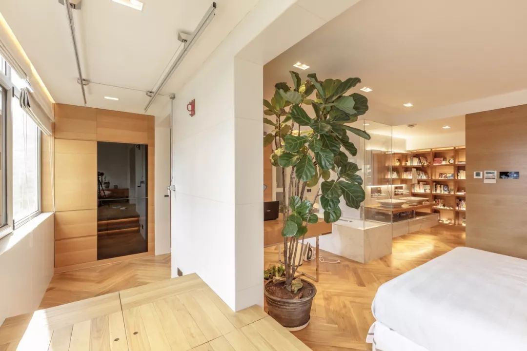 阳台很大要不要装窗帘,阳台太大能装铝合金窗吗