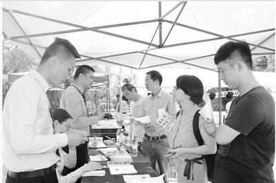 小区换物业能指定公司吗,小区换物业欢迎新物业