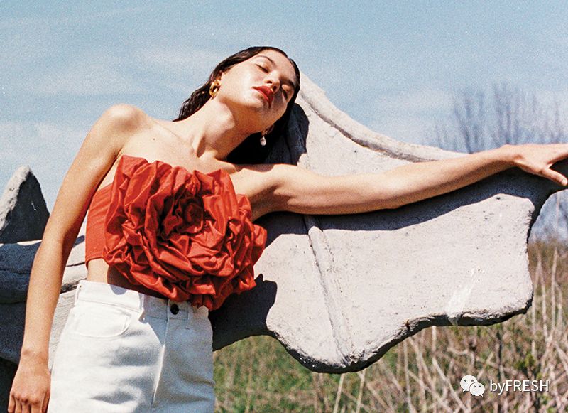 不想上班不想工作只想呆在家里,不想上班不想上学只想混吃等死