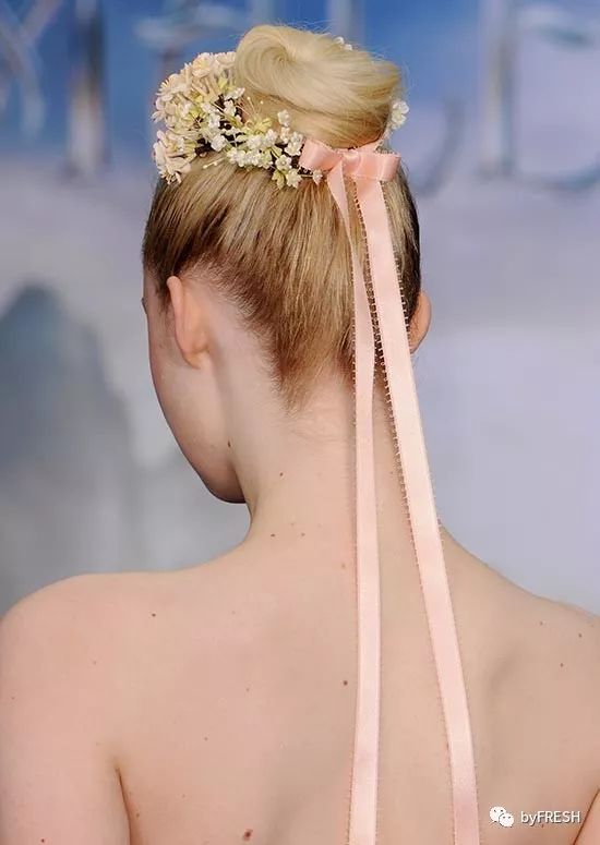 不想上班不想工作只想呆在家里,不想上班不想上学只想混吃等死