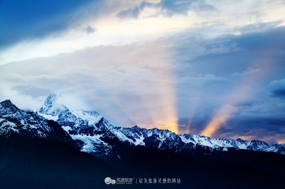 变幻莫测的卡瓦格博,卡瓦格博神山图片大全