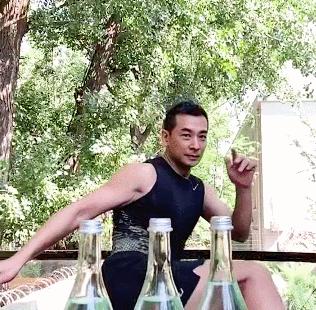 赵文卓挑战长风镖局踢瓶盖,瓶盖挑战卢靖姗