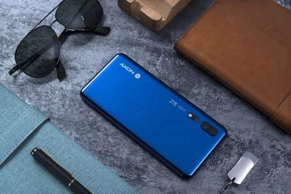 中企海外周报|中兴发布北欧首款5G手机；TCL巴西发布8K电视