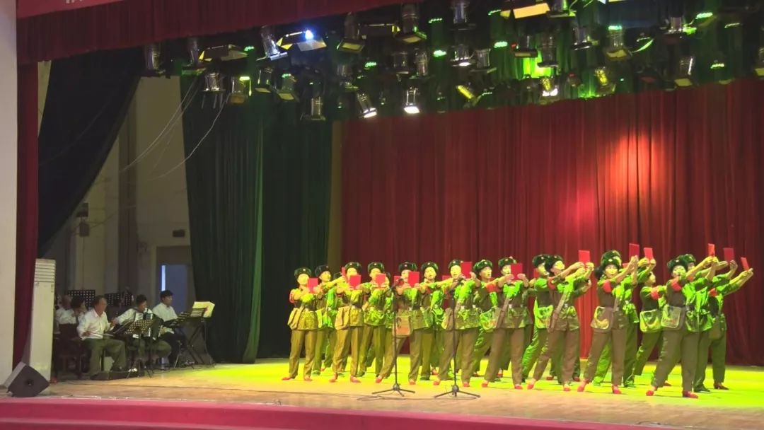 福贡县城拆迁安置点,福贡县阿路底易地扶贫安置点