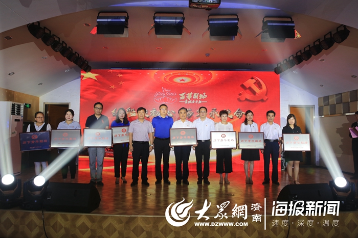 最美夕阳红歌舞,最美夕阳红公益晚会完整版