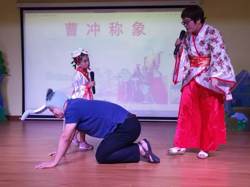 蜂蜂剧场show狂欢会,精彩表演嗨翻暑假