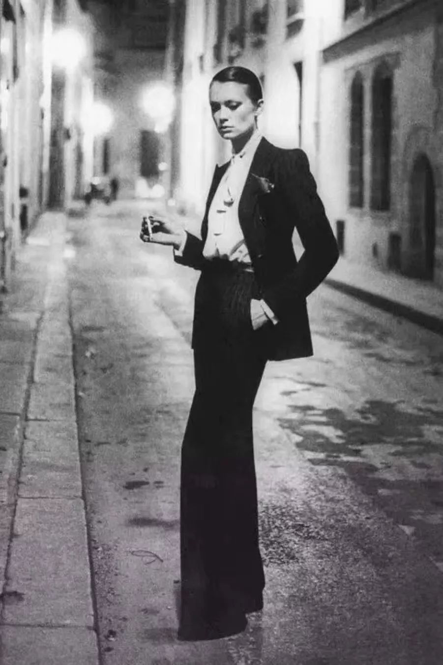 走出成都｜幸运的人，才可以在巴黎自由迷失