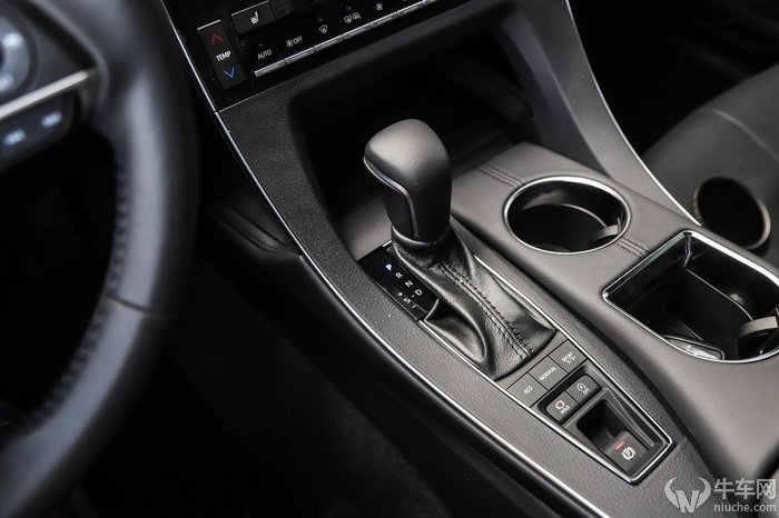 丰田亚洲龙没有电,2021款亚洲龙混动试驾视频