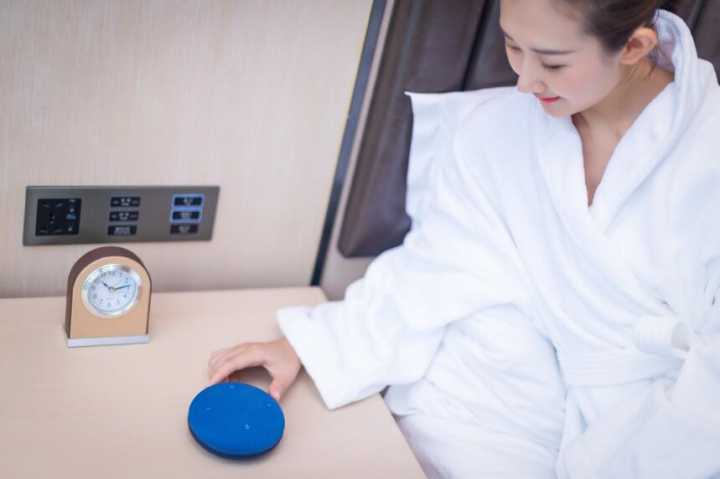 重庆自助式入住酒店,重庆酒店双面自助机系统刷脸入住