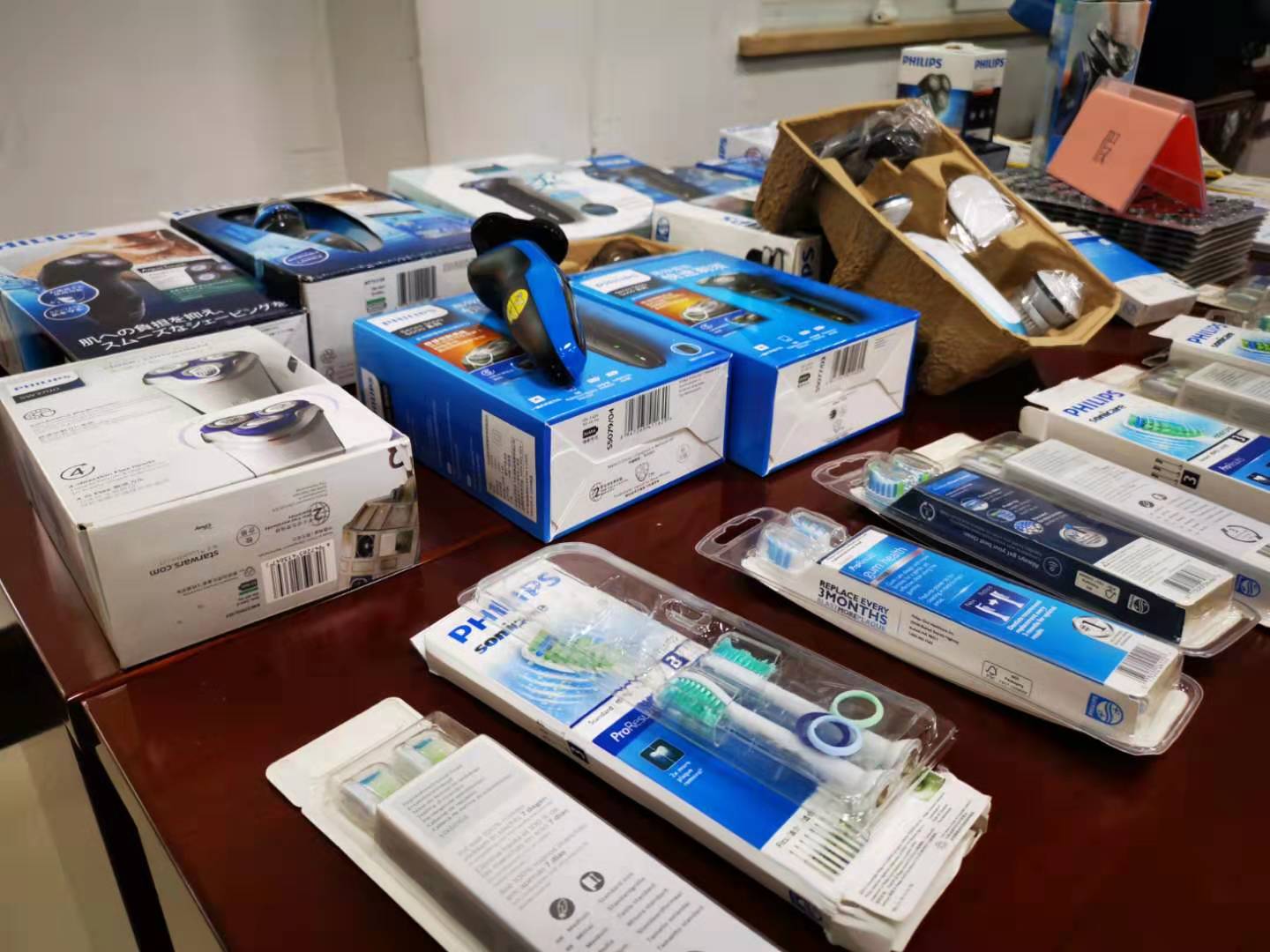 代购一个产品能赚多少,飞利浦剃须刀正品货到付款