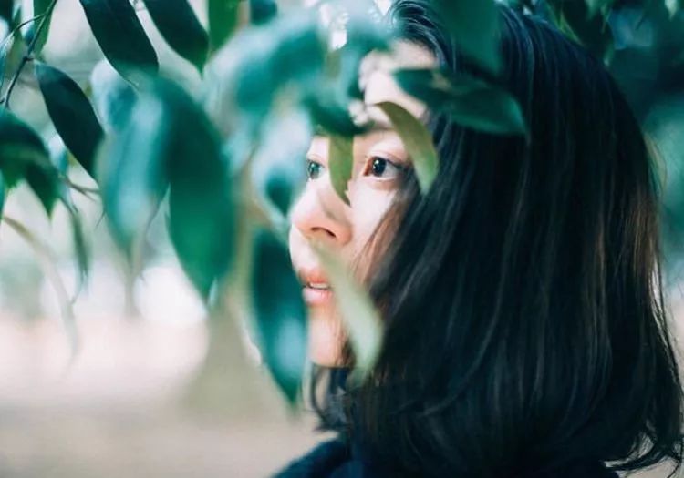 这样拍背影真的太好看了,怎样拍侧脸好看霸气