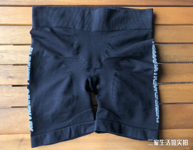 这洗发水好贵,我却忍不住一瓶又一瓶地买它