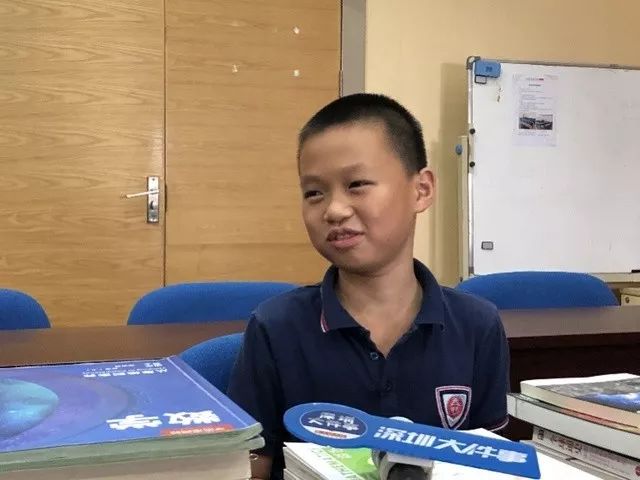 小男孩刷屏,小孩刷屏