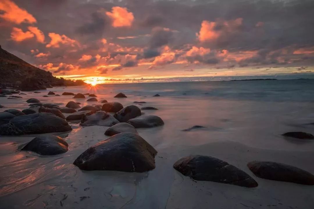听闻，没有一个钟表能够“活”着走出北欧这座岛