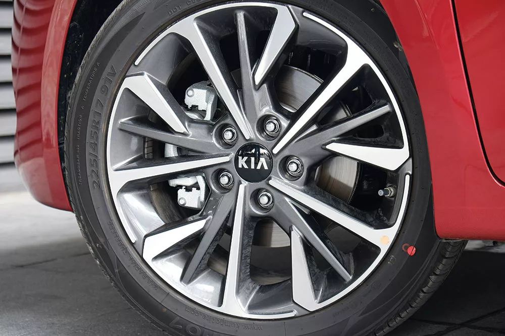 起亚k3新款2022款试驾,38号车评起亚k3试驾视频